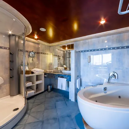 Hotell Hilton 4*