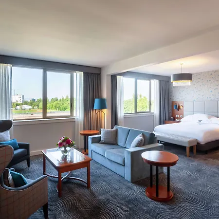 Hilton Strasburg