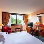 Hilton Hotel 4*