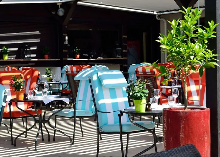 ヒルトン ホテル 4*